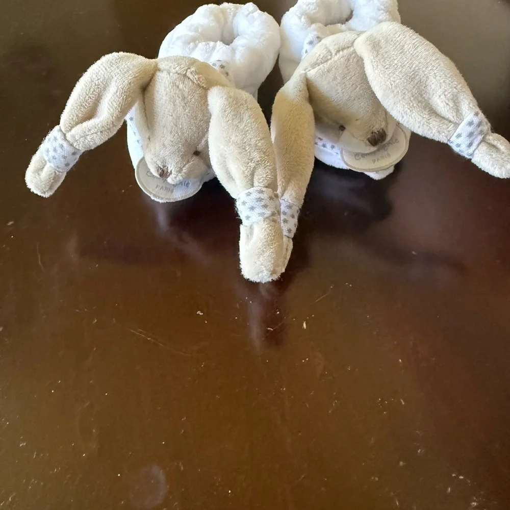 Infant Cream and White Plush Bear Slippers - Picture 7 of 8